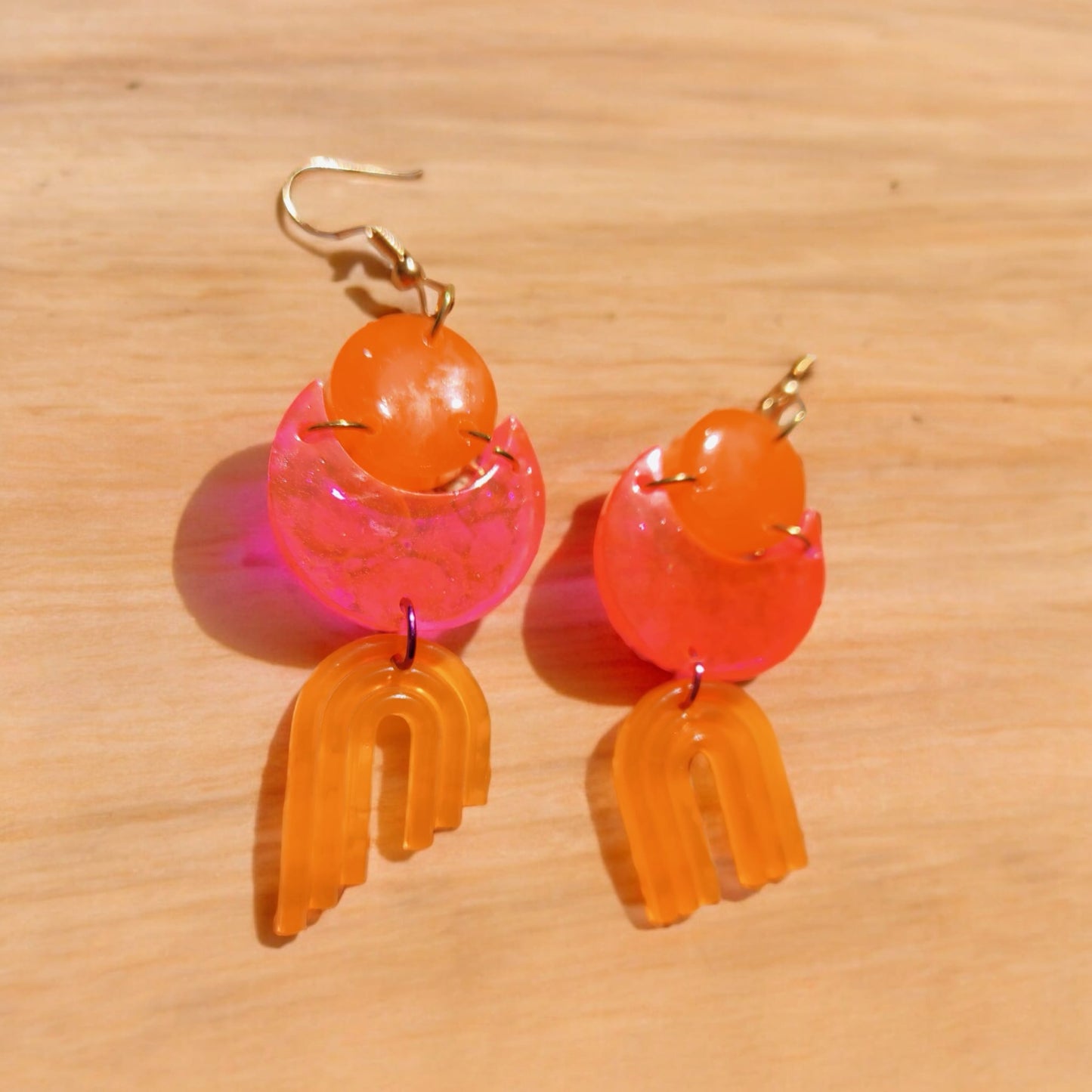 Boucles d'oreilles fantaisie aux couleurs du couché du soleil